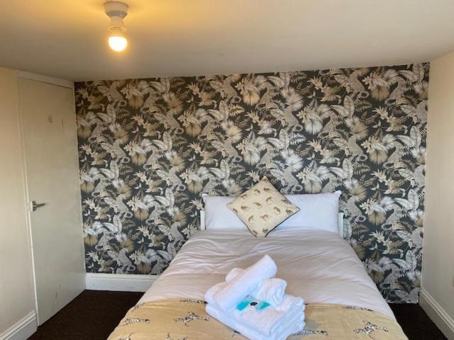 Berks Luxury Serviced Apartments,5 Bedrooms, 5 Double Beds, 2 Bathrooms, Free Super Fast Wifi & Parking Earley Εξωτερικό φωτογραφία